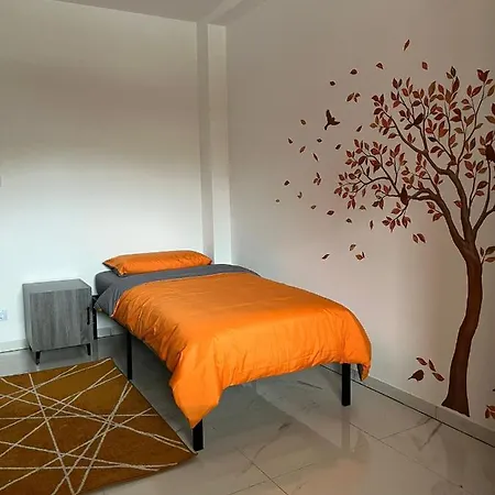 Séjour chez l'habitant Orange Mit Weitblick Und Sauna