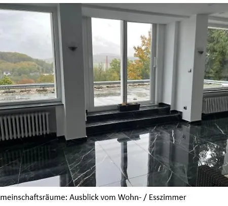Orange Mit Weitblick Und Sauna Séjour chez l'habitant